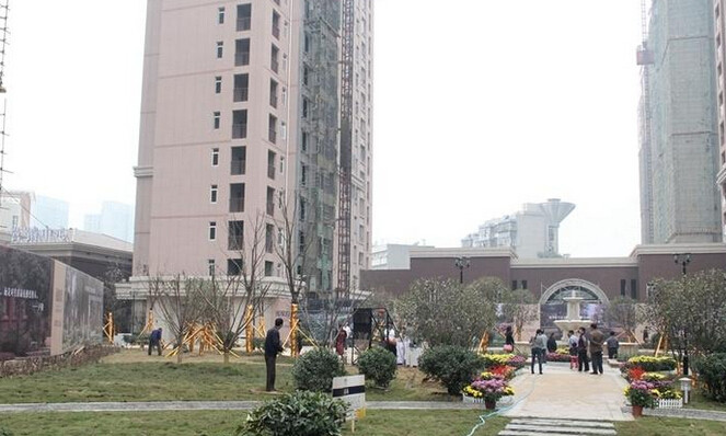 武汉的奇葩与良心物业:万科打人事件引发的迷