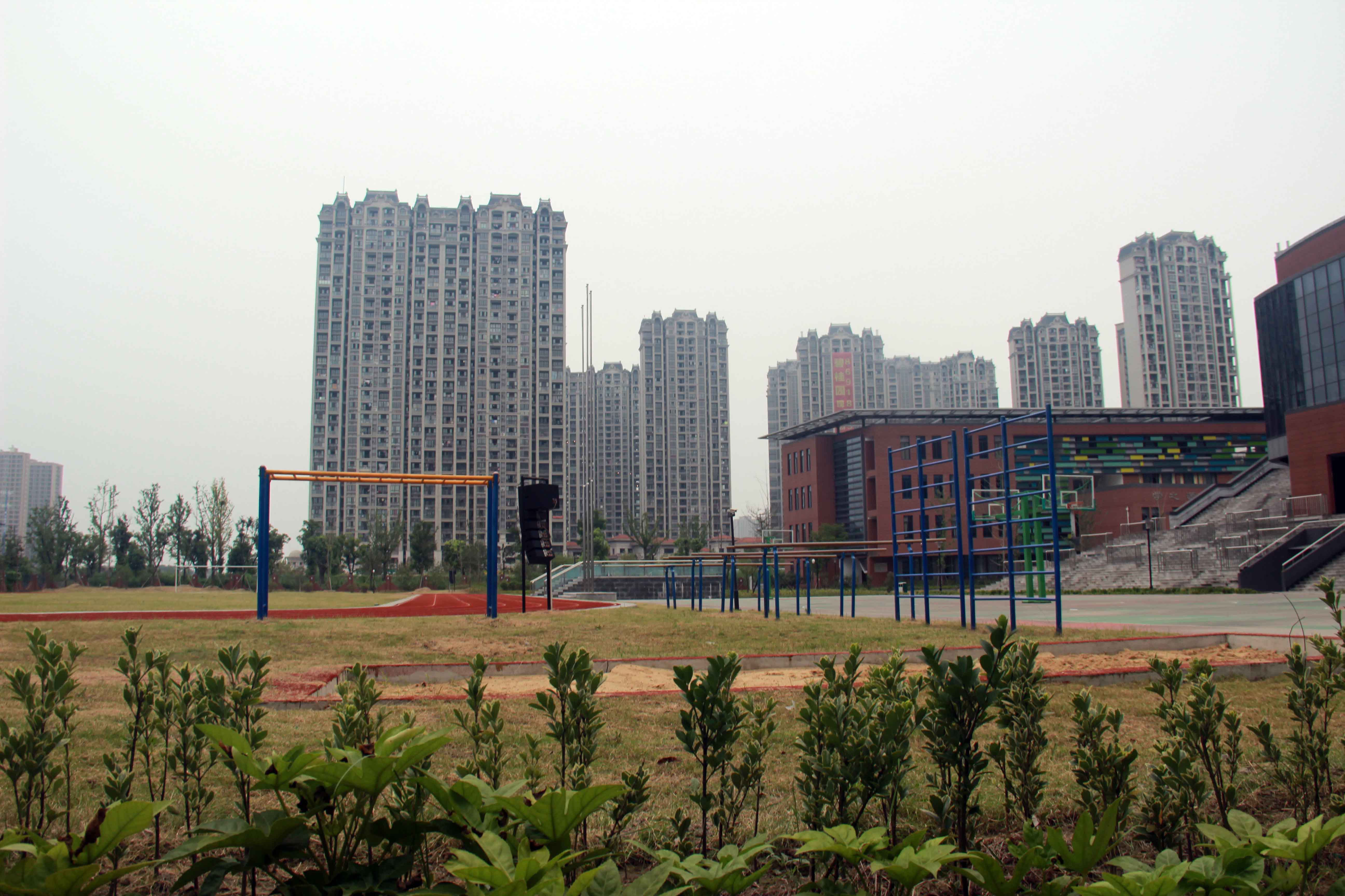 在售 宝龙城市广场,总建筑面积约33万﹐,是下沙新城头个以多业态综合
