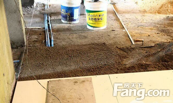 施工工艺知多少  地砖铺贴的时候采用干铺法可以有效地避免地面瓷砖在