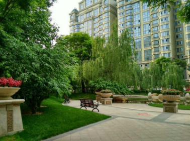 【恒大地产许家印】逛吃逛吃,大冬天吃什么让