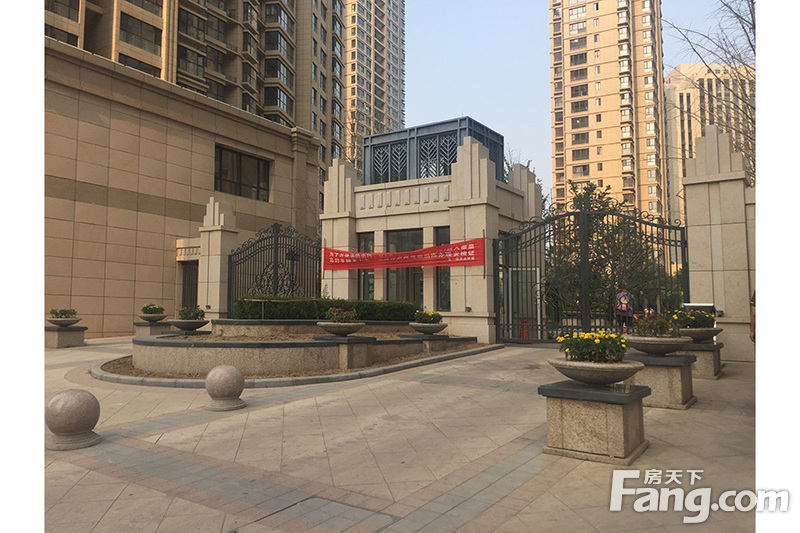 维多利亚广场实景