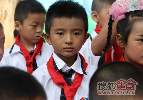 尚信大全:六一小学读书在麻园图片里忆童年_小报公益联动小学地产图片